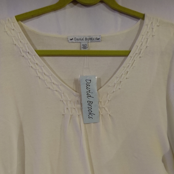 David Brooks Women's Off White Pearl Embellished Dressy Sweater  Size XL… - Picture 3 of 8